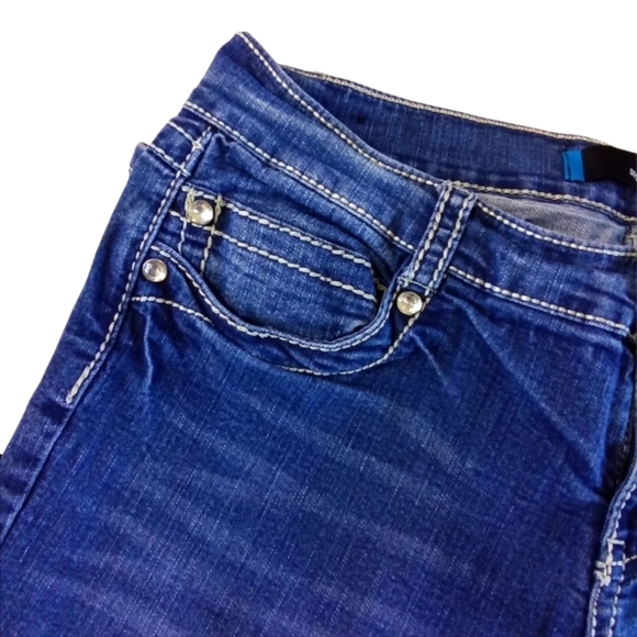 MILAN Special Edition Jeans - Picture 5 of 5